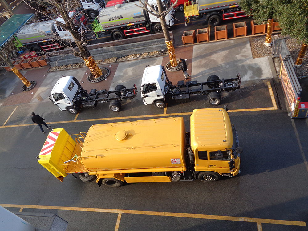 XZL5182GQX6型清洗車