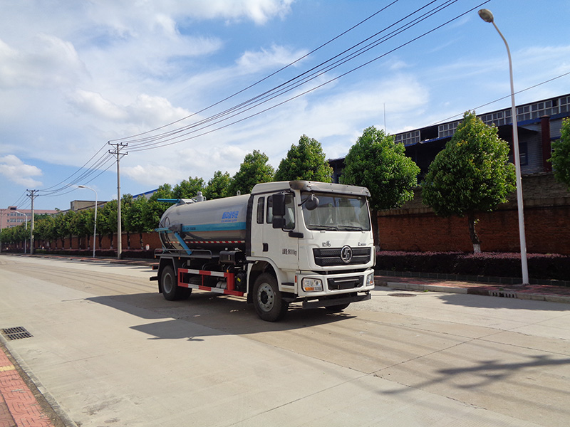 XZL5187GXW6型吸污車