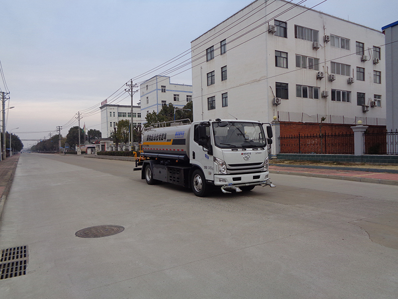 XZL5125GPSBEV型純電動綠化噴灑車