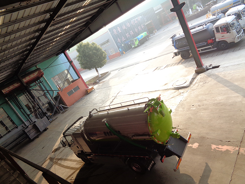 XZL5180GXWBEV型純電動(dòng)吸污車